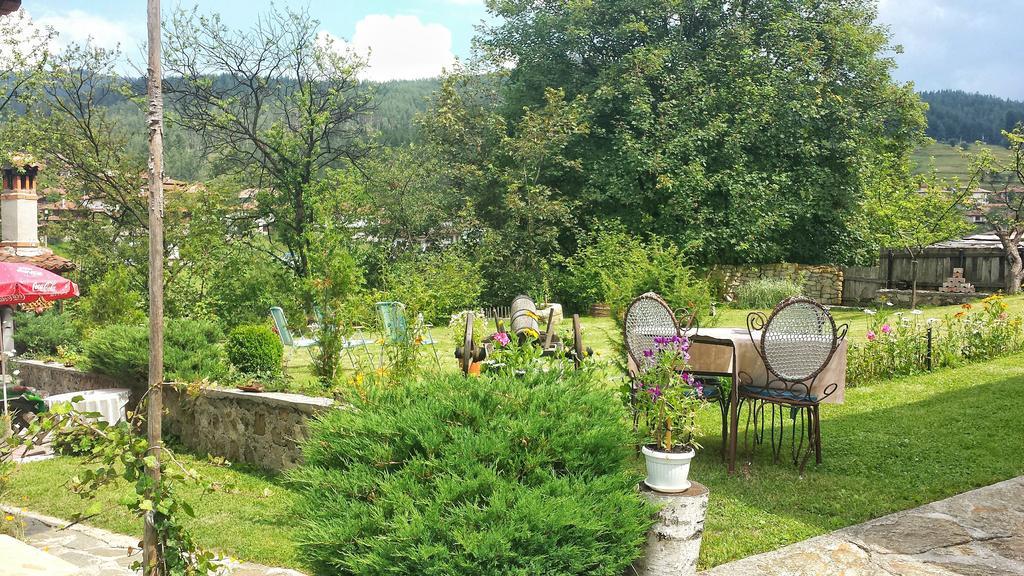 Mechta Guest House Koprivchtitsa Extérieur photo