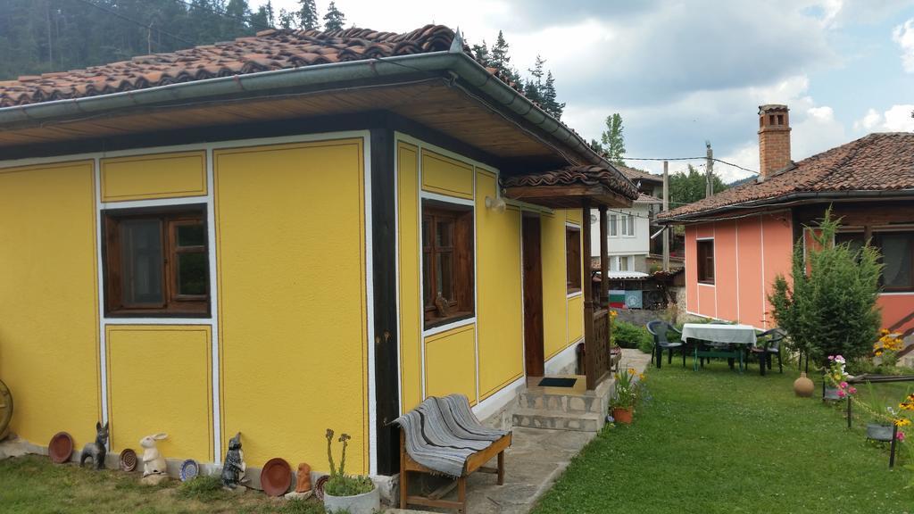 Mechta Guest House Koprivchtitsa Extérieur photo