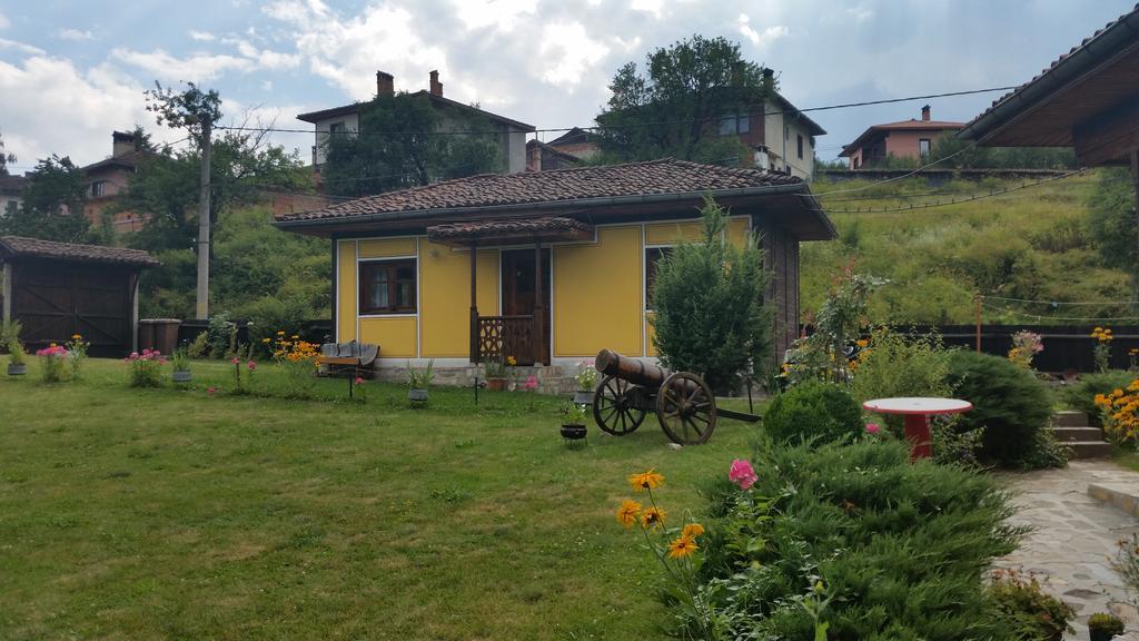 Mechta Guest House Koprivchtitsa Extérieur photo