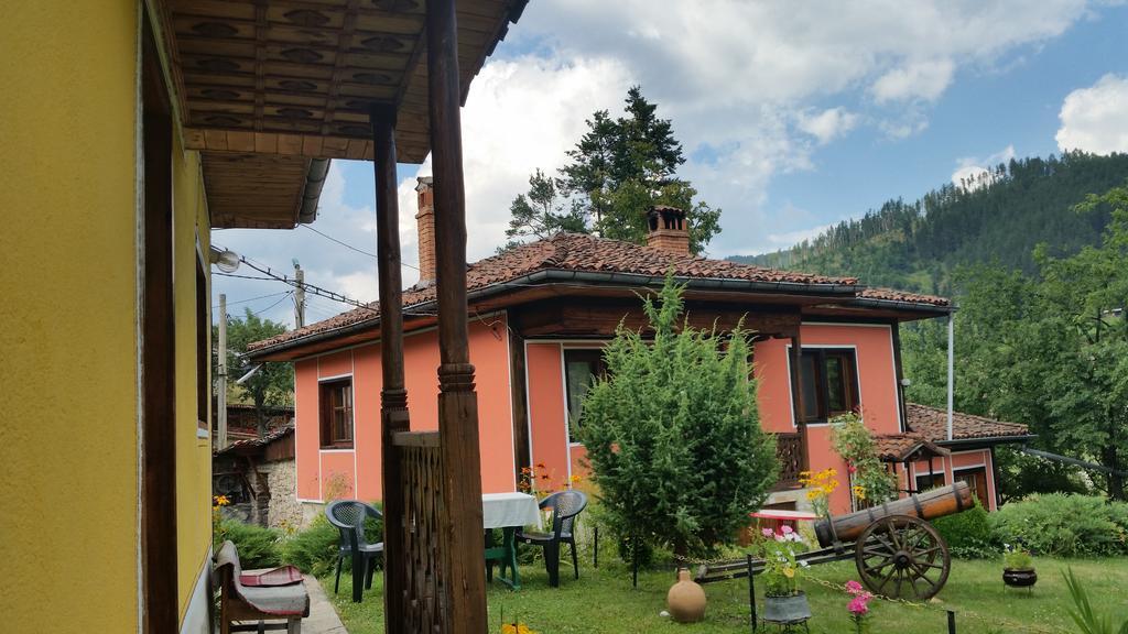 Mechta Guest House Koprivchtitsa Extérieur photo